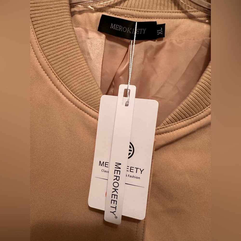 NWT Merokeety Women’s Cropped‎ Snap Front Crew Neck Bomber Jacket Khaki Size XL - Picture 3 of 8